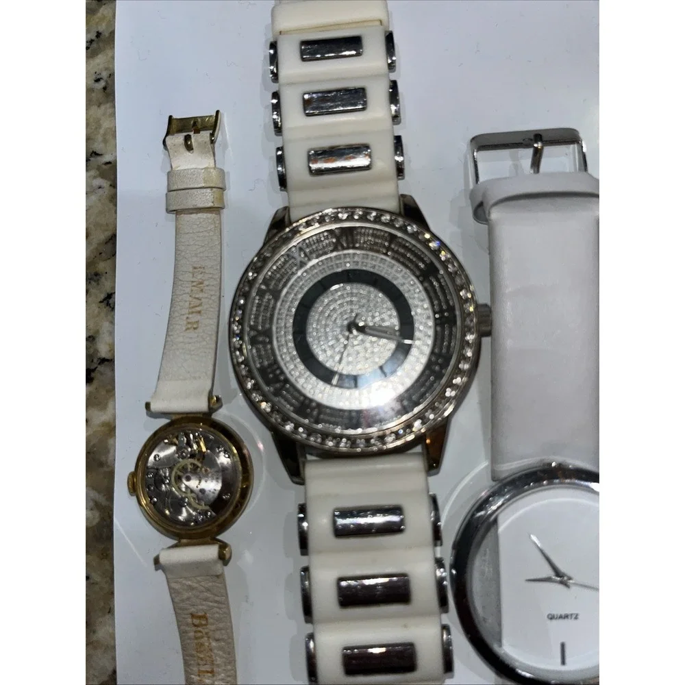 Watches Lot of 10 Women's‎ used Need Batteries